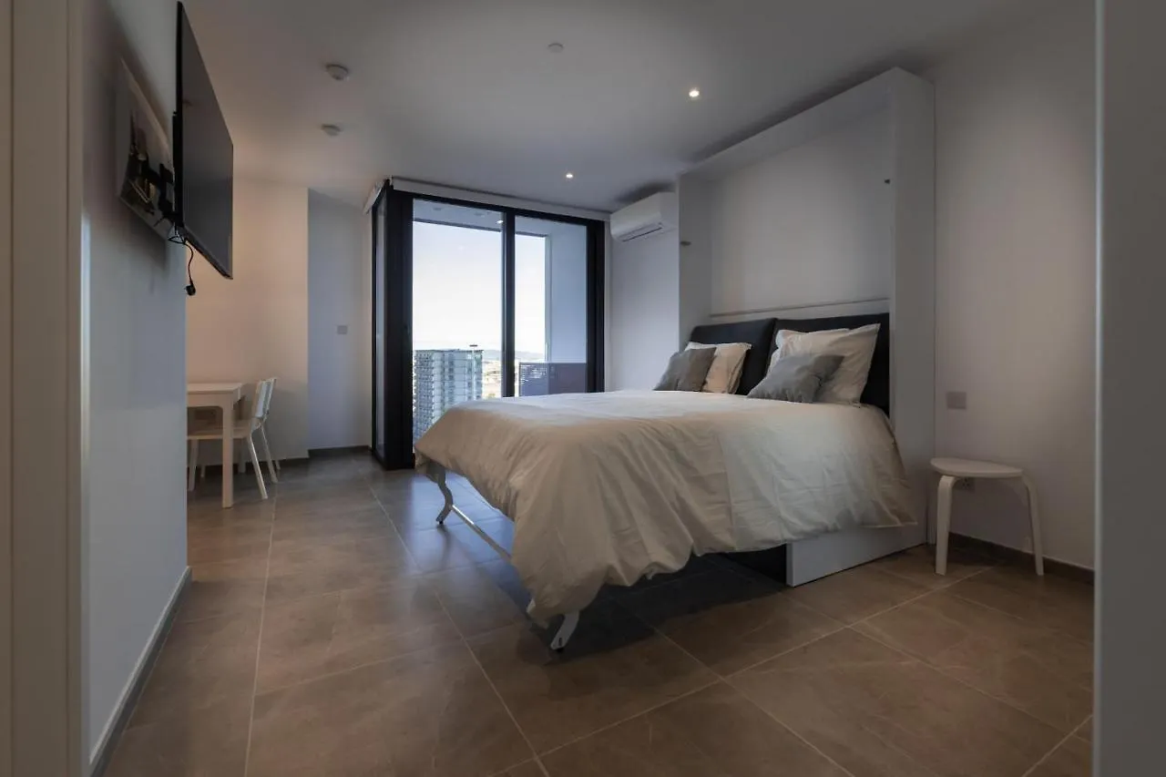 Apartment Great Studio With View-Hosted By Sweetstay Gibraltar