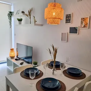 Brand New - Massive - E1 - Self Catering Apartment